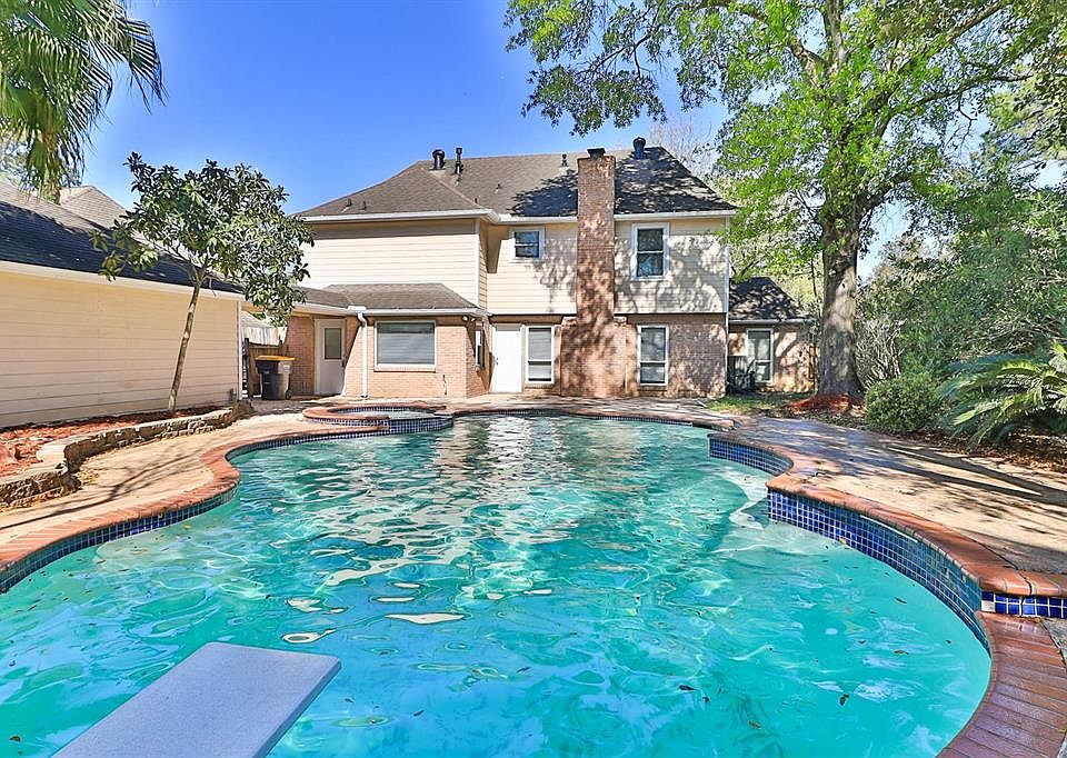 1st image of 3519 Creekbriar Dr