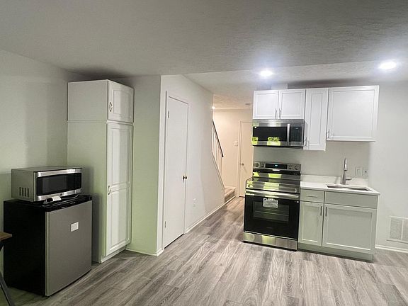 3rd image of 7920 Peyton Forest Trl Floor Basement