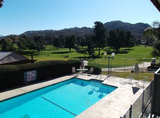 525 E Thornton Ave APT 4, Hemet, CA 92543