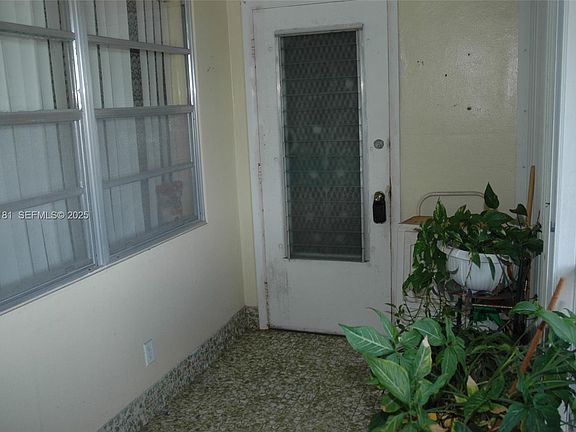 4th image of 5300 Washington St APT Q307
