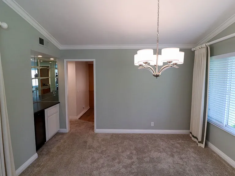 1050 Pacifica Dr — Photo 9
