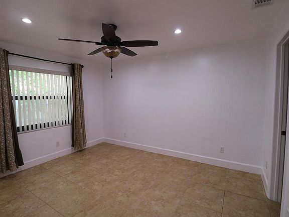 5th image of 11333 Royal Palm Boulevard #E-1