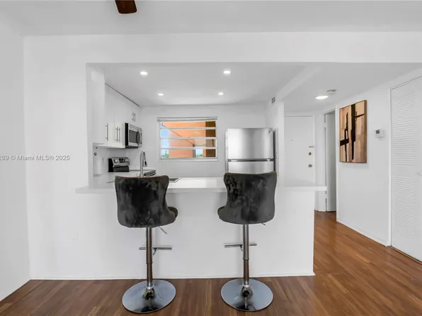 16400 NE 17th Ave APT 601, North Miami Beach, FL 33162