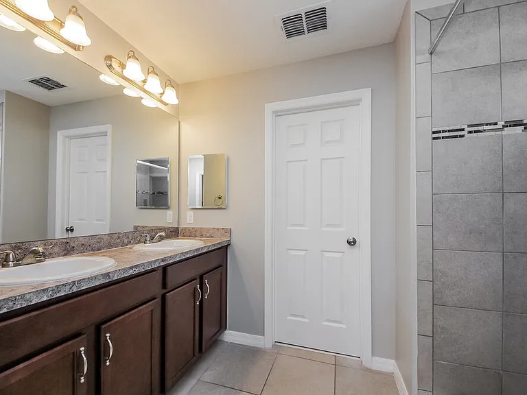 3171 Turret Dr — Photo 10