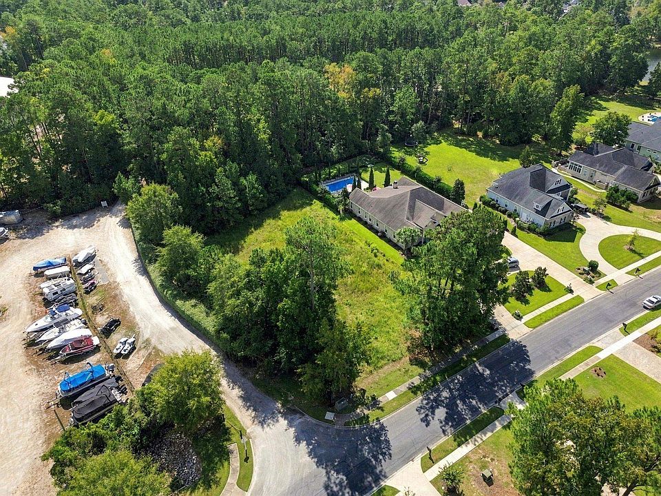 1st image of 367 Chamberlain Rd.