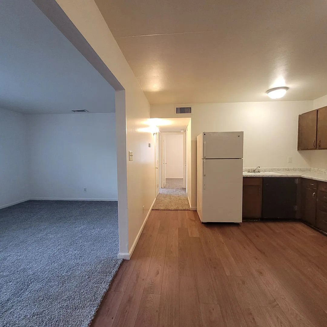 Westview Apartments — Photo 2