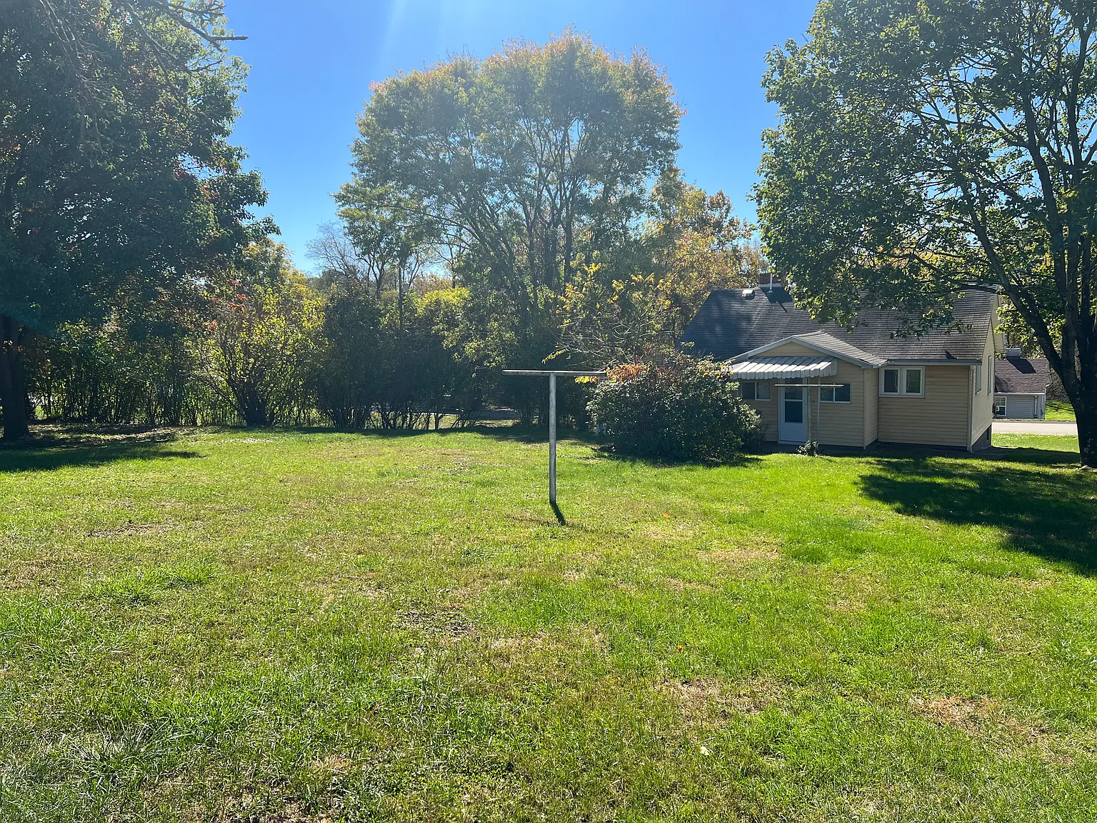 2 bed, 725 sqft, $1,200 — Photo 3