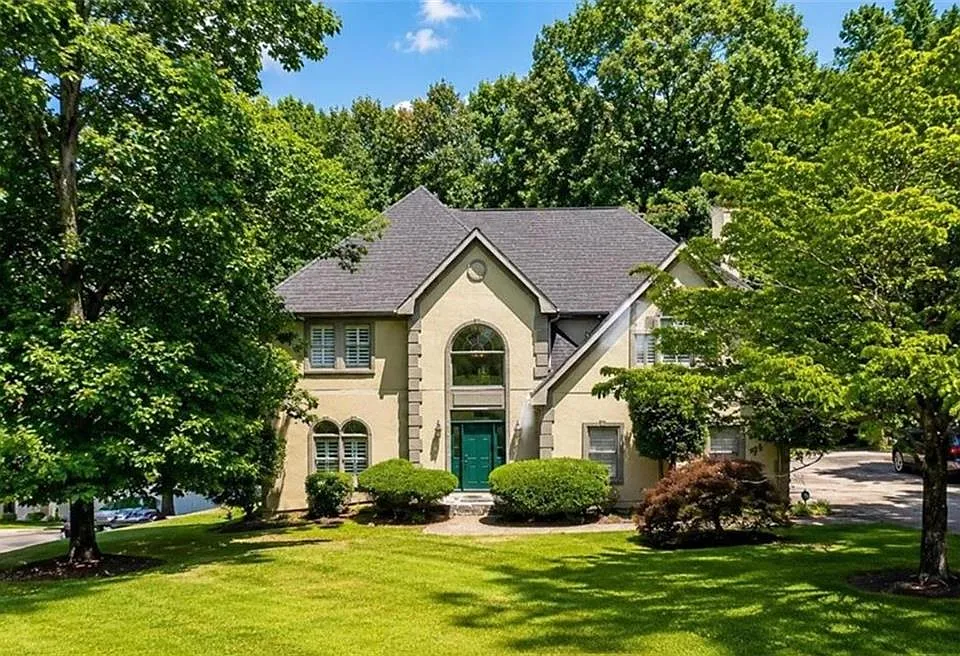 622 Plantation Dr