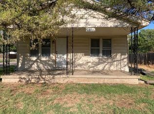 2202 S Saint Francis Ave, Wichita, KS 67211