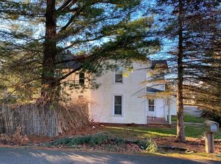 335 E Pleasant St, Coshocton, OH 43812