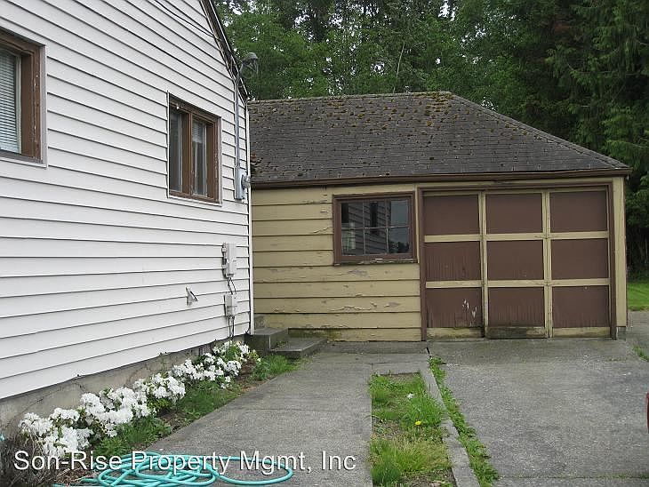 2nd image of 2300 E Sunset Dr