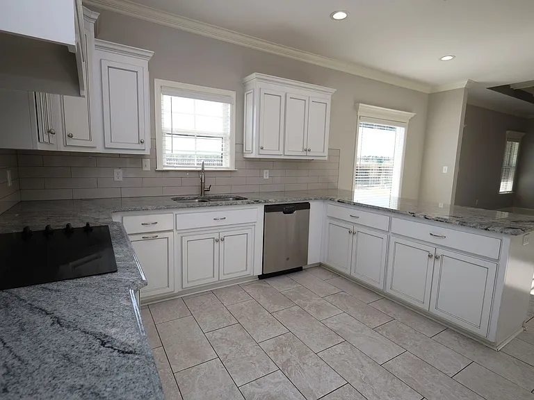 3964 Crusader Ct — Photo 10