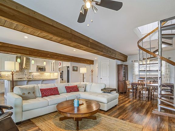 4th image of 2119 Fenwood St