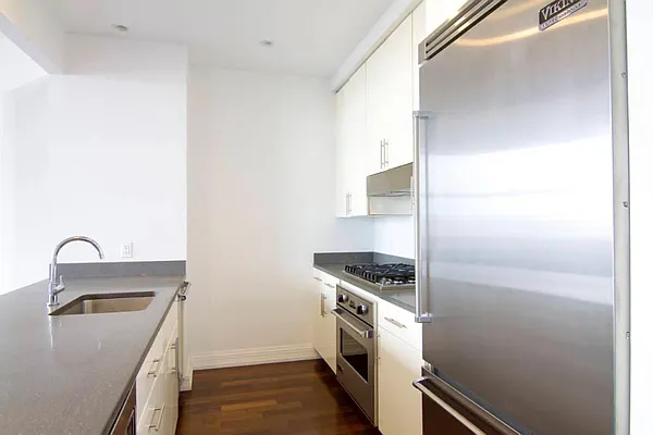 Rented by Town Residential | media 2