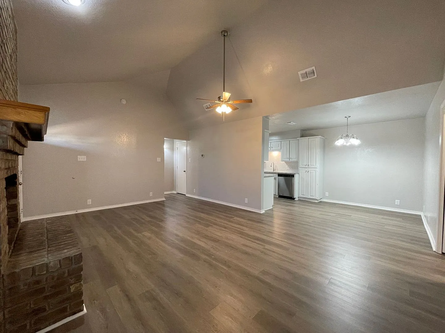 Available Now 2 Bedroom 2 Bath Townhome In Cleburne — Photo 4