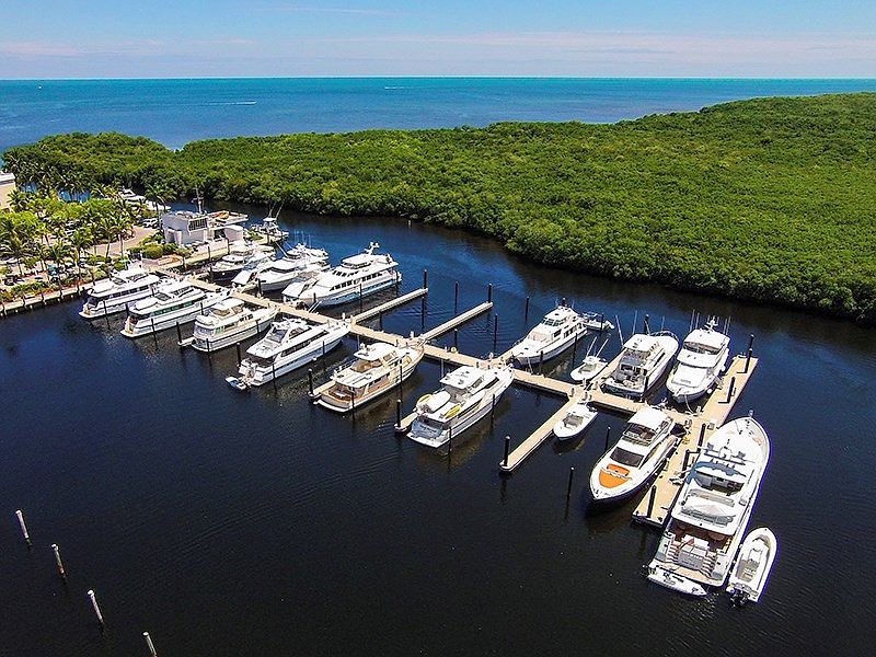 2nd image of 201 Ocean Reef Drive Ds #27