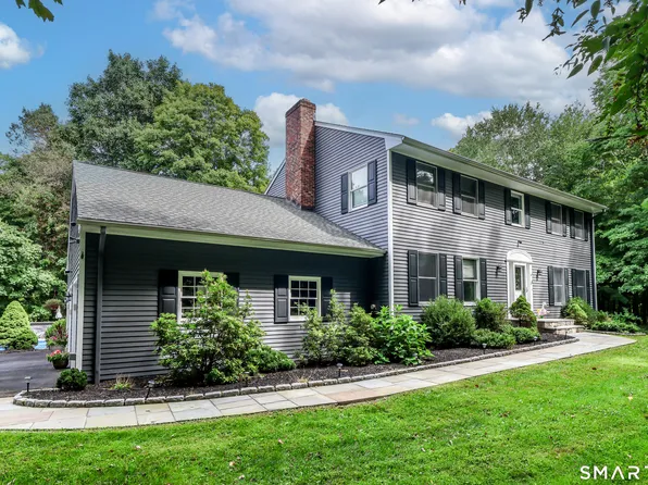 33 Brookwood Drive, Newtown, CT 06470