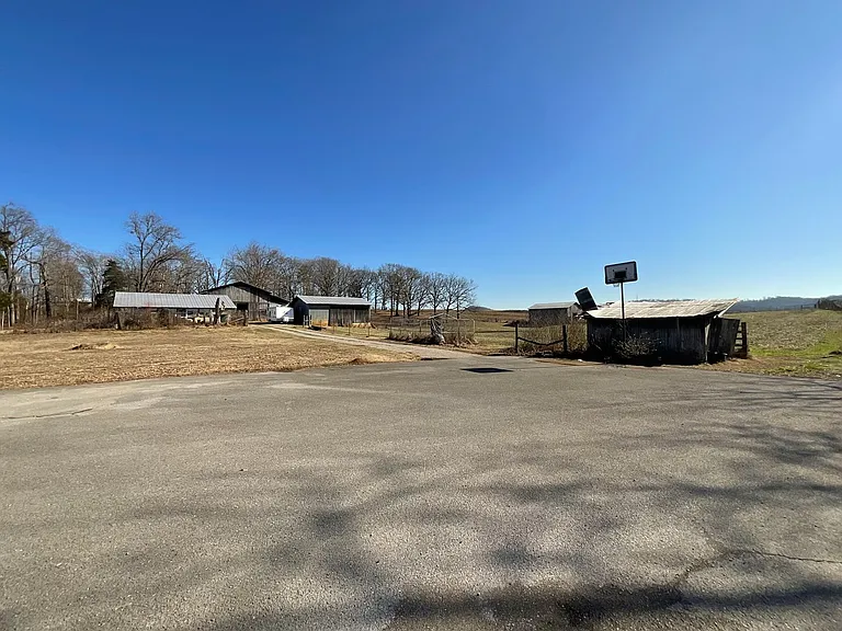 30272 Highway 95 N — Photo 35