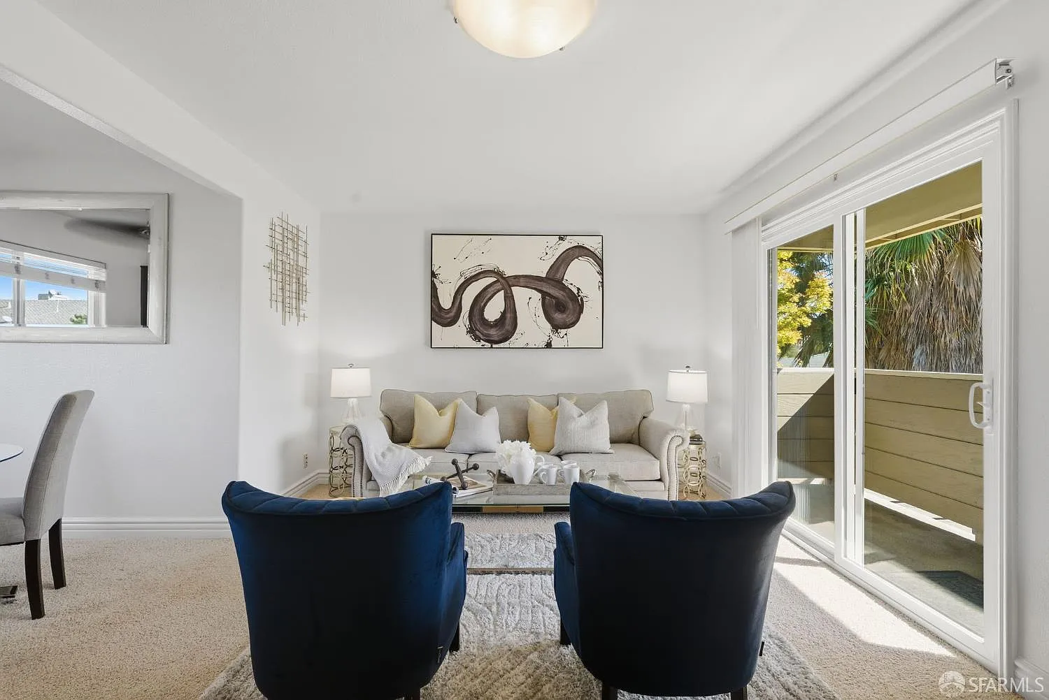 2 bed, 975 sqft, $3,195 — Photo 1