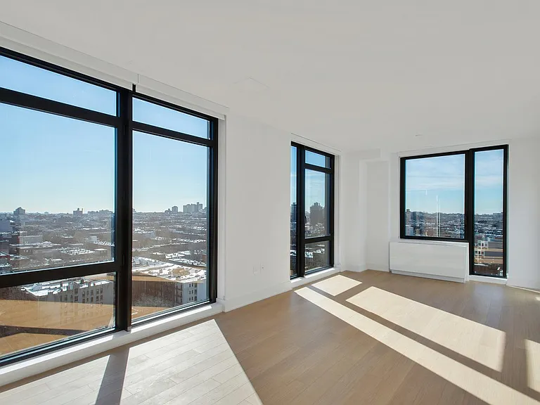 662 Pacific St #16Q — Photo 3