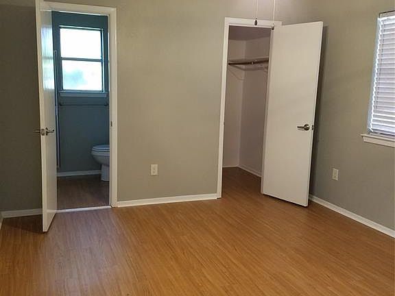 3rd image of 425 Lorine St