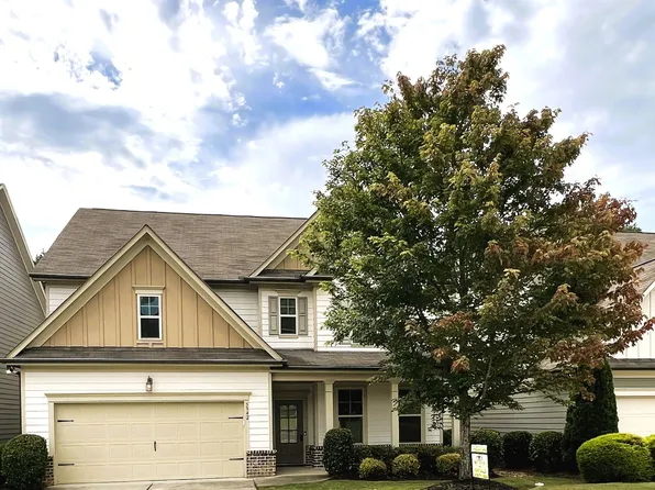 5942 Watersdown Way, Flowery Branch, GA 30542