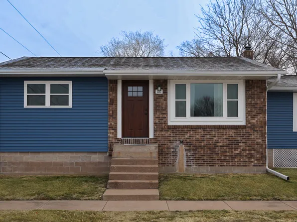 107 Hacker St, Buffalo, IA 52728