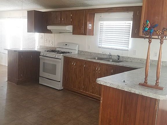 2nd image of 2428 Del Norte Dr SW