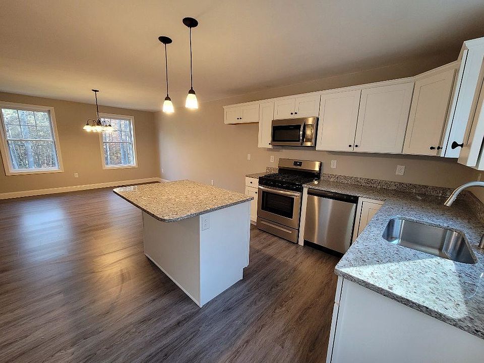 2nd image of 8 Phyllis Avenue