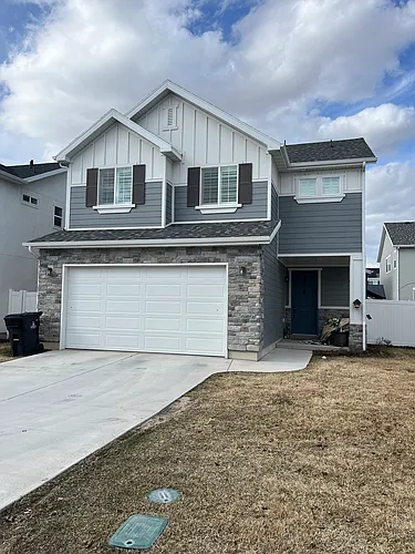 2078 W 3290 S Photo 1