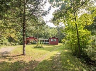 11 Creekside Ln, Franklin, NC 28734