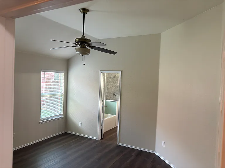 4517 Fox Sedge Ln — Photo 18