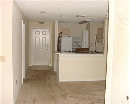 3rd image of 1919 Summer Club Dr APT 213