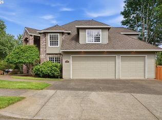 3390 Crescent Dr, West Linn, OR 97068