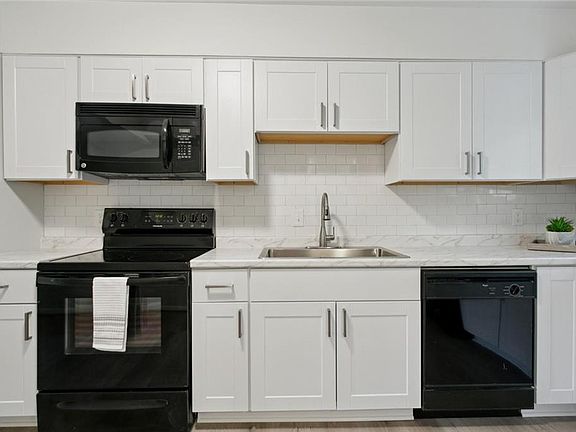 3rd image of 6442 Duquesne Pl