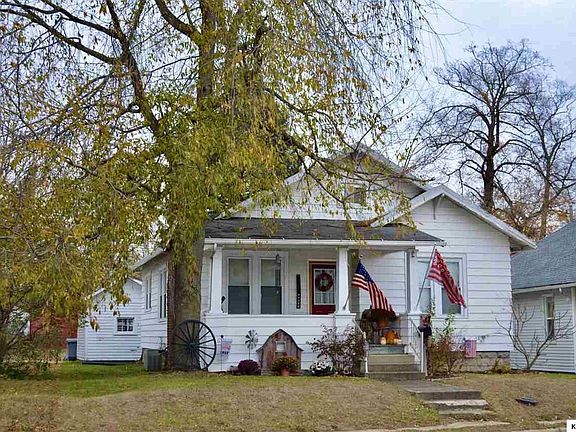3rd image of 307 Coshocton Ave