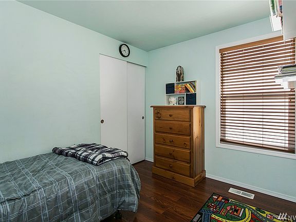 5th image of 15011 44th Ave NE