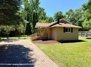 2319 Midwood St, Lansing, MI 48911