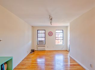 122 1st Ave FRONT 1B, New York, NY 10009