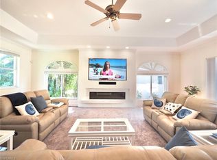 2467 Crayton Rd, Naples, FL 34103