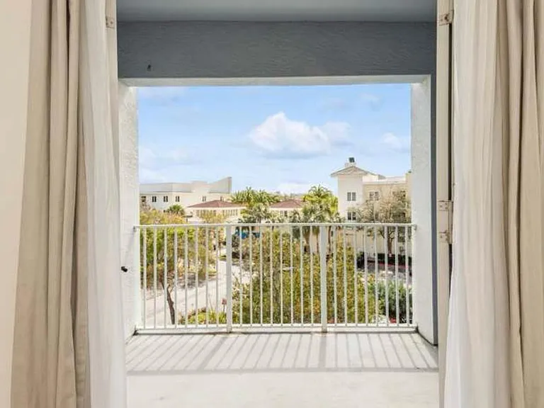 1200 Town Center Dr #305 — Photo 22