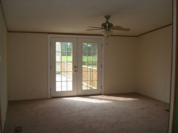 4th image of 209 N Stoney Creek Ln