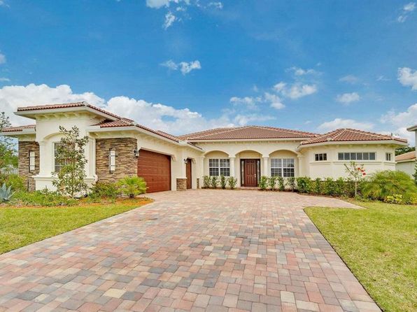 301 Rudder Cay Way