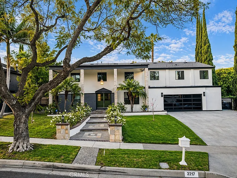 2217 Loma Verde Dr — Photo 15