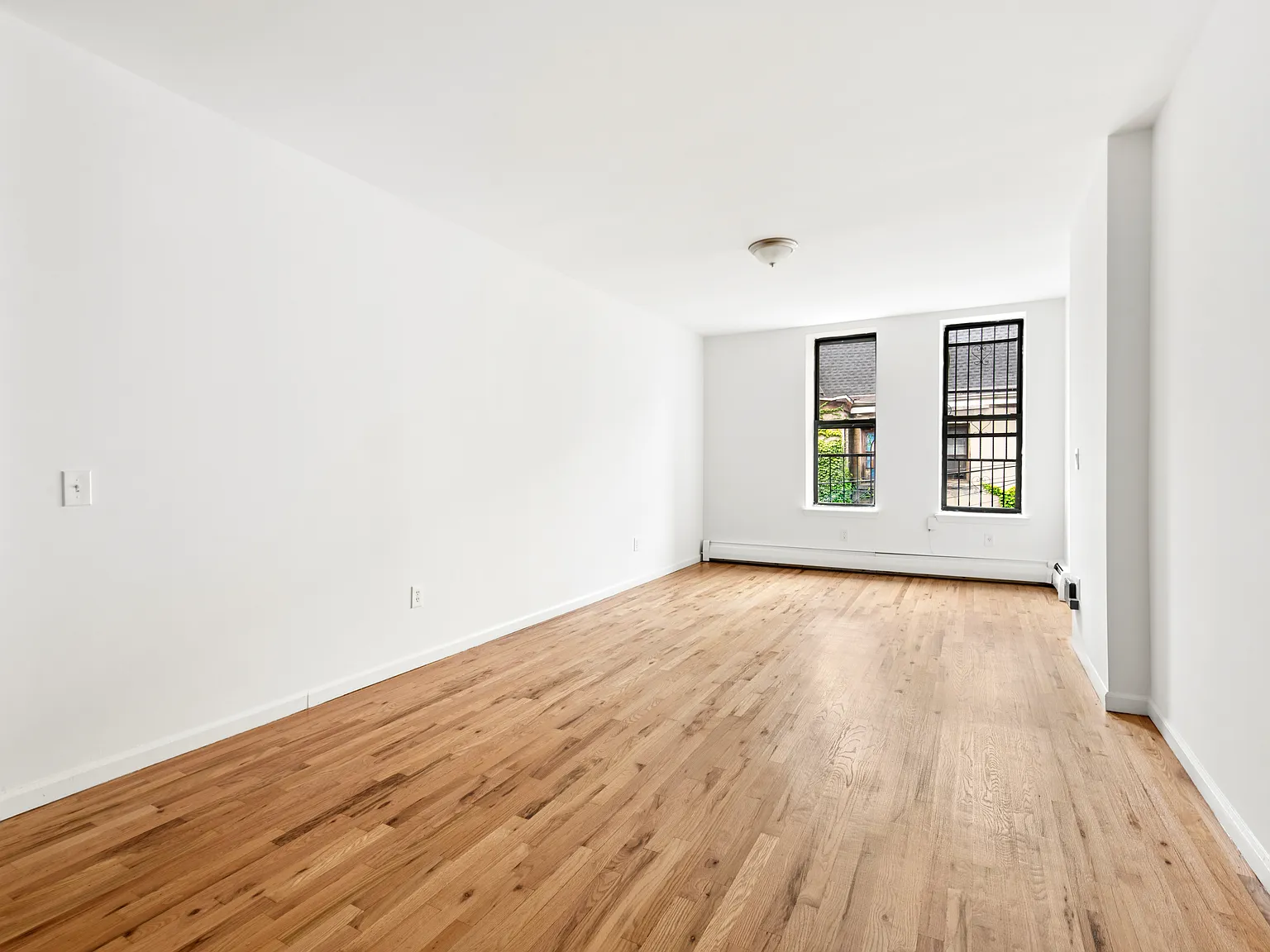 130 Saratoga Avenue — Photo 2