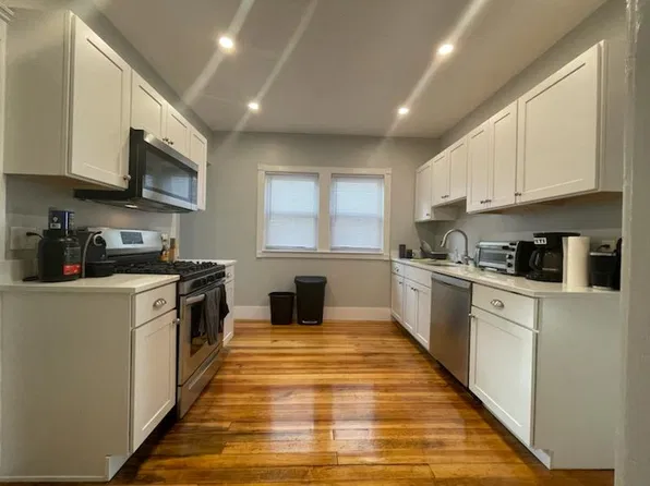 10 Berwick Rd Floor 1, Medford, MA 02155