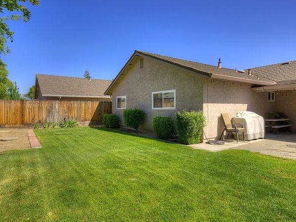 3rd image of 6241 E Yuma Way