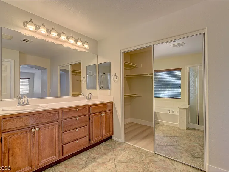 9419 Rough Slate Ct — Photo 10