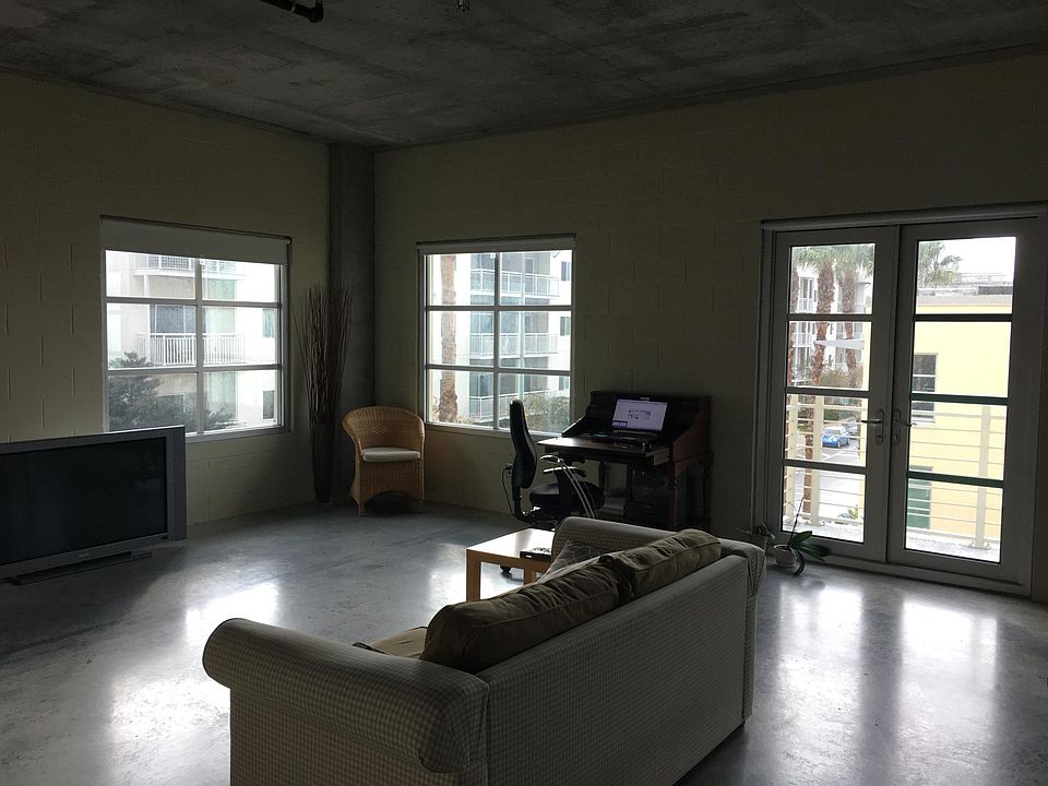 1st image of 1212 E Whiting St Unit 302