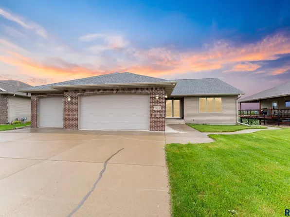 3404 N Galaxy Ln, Sioux Falls, SD 57107